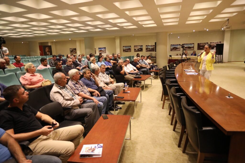 Efes Selçuk'ta Tarımsal Dayanıklılık ve Kalkınma toplantısı