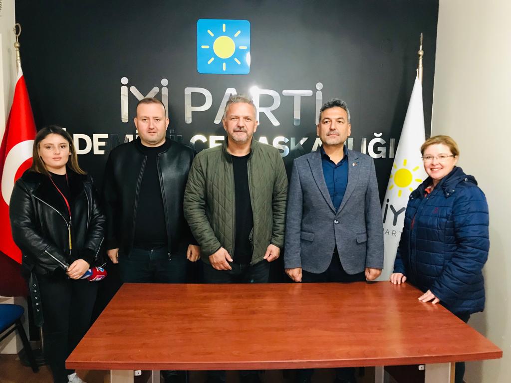 Aris Medya ekibi Ödemiş İyi Parti İlçe Başkanlığı'nı ziyaret etti