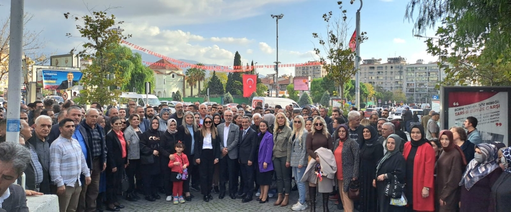 Cevdet Çayır AK Parti Bornova'dan aday adaylığını açıkladı