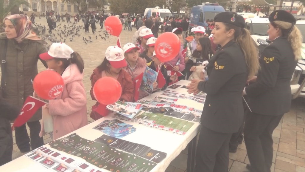 Jandarma'dan ilkokul öğrencilerine eğitim