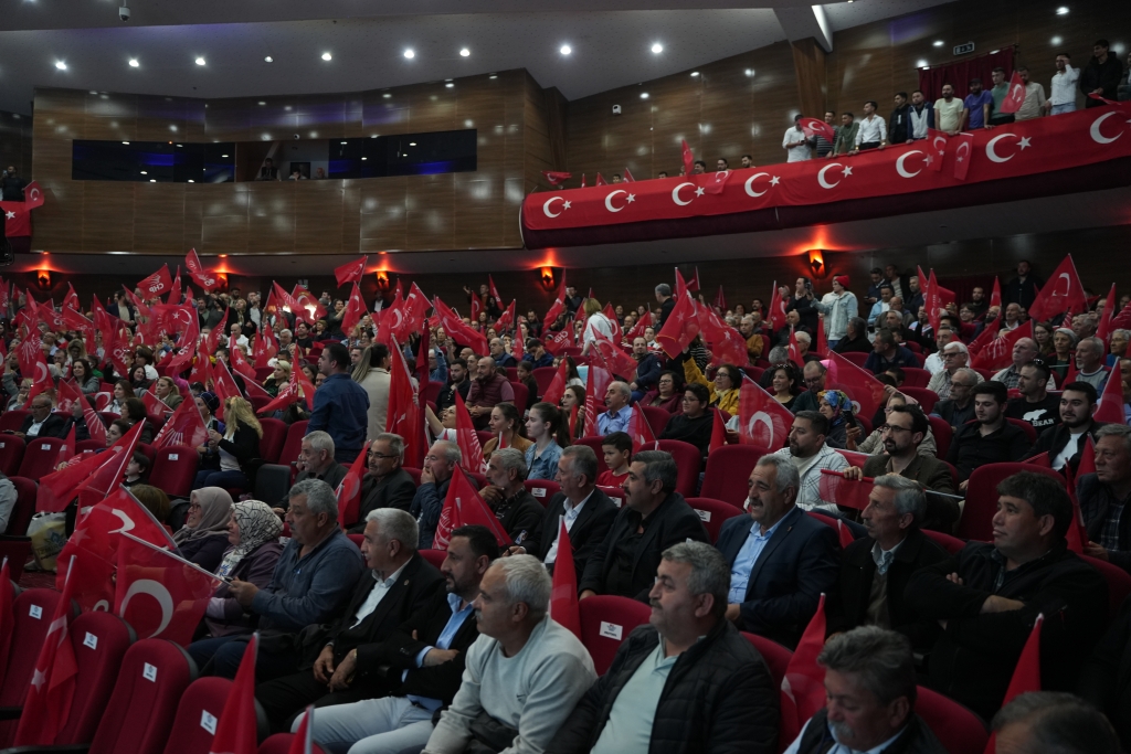 CHP'li Demir projelerini tanıttı!