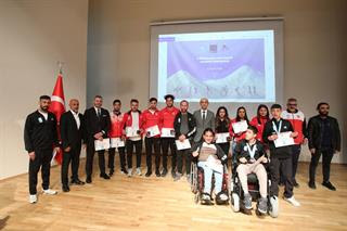 Ağrı İbrahim Çeçen Üniversitesi'nde 'Spor Başarıları Ödül Töreni' gerçekleştirildi