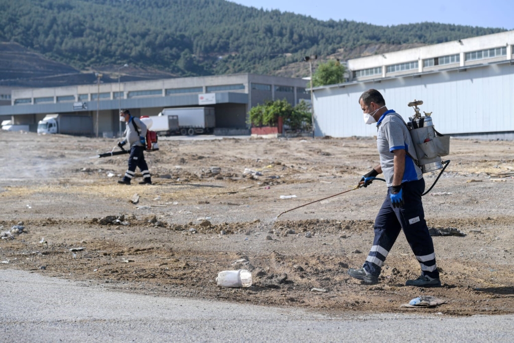 İzmir Büyükşehir Belediyesi temizlik konusunda titiz davranıyor