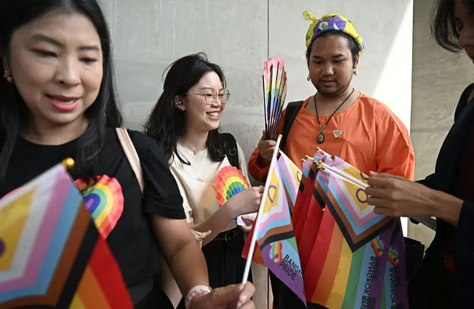 Tayland'da eşcinsel evliliklere onay