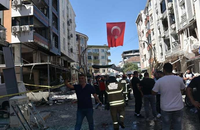 İzmir'deki patlamaya ilişkin 2 tutuklama